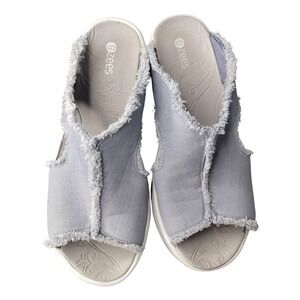 Bzees Serendipity Frayed Fabric Wedge Slide Sandals Womens 10M Comfort Shoes